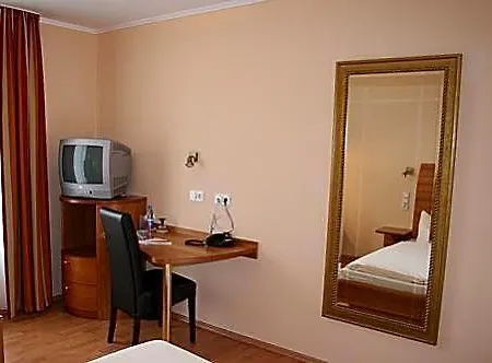 Hotel Wadegotia-3
